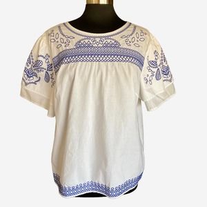 Banana Republic White Top w/Blue Embroidery Size XL Bell Sleeves